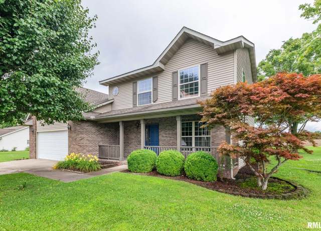 Property at 1514 E Willow Dr, Marion, IL 62959, 3 beds, 2.5 baths