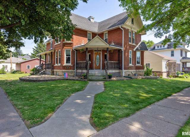 Property at 201 E 4th St, Tipton, IA 52772, 4 beds, 1.5 baths