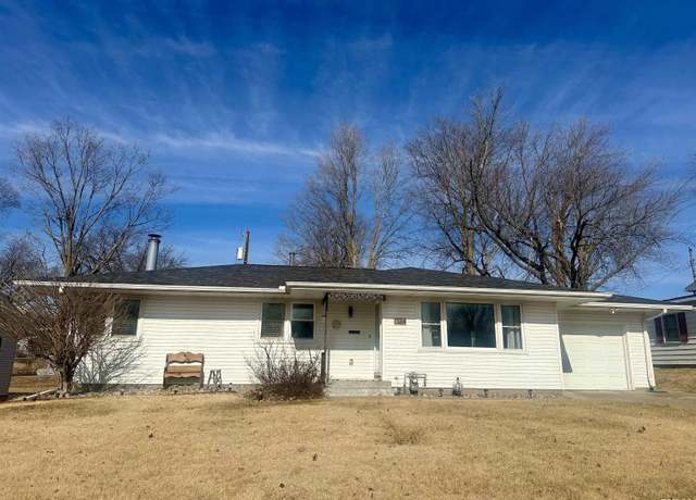 Property at 1134 6th Avenue North, Clinton, IA 52732, 3 beds, 2 baths