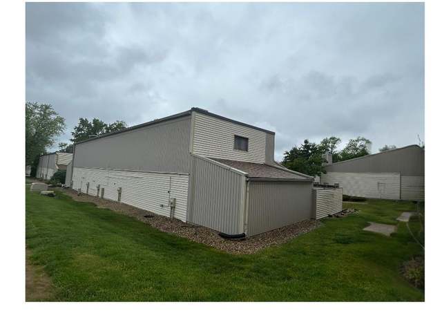 Property at 6831 N Frostwood Pkwy Unit D29, Peoria, IL 61615, 2 beds, 2 baths