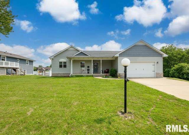 Property at 422 Lakemper Dr, Germantown Hills, IL 61548, 4 beds, 3 baths