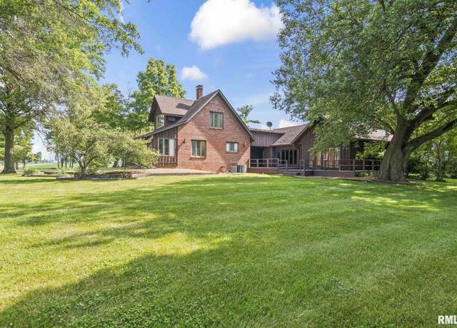 Property at 16969 Peoria St, Athens, IL 62613, 4 beds, 5 baths