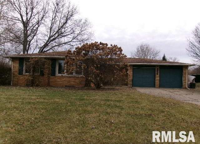 Property at 2216 Crestview Dr, Pekin, IL 61554, 2 beds, 2 baths