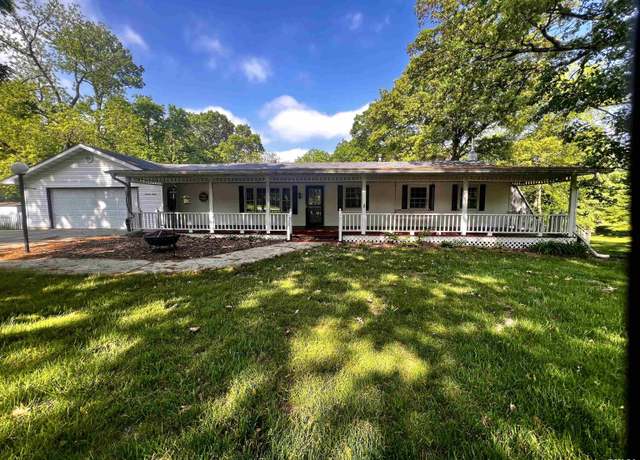 Property at 1630 Woodland Knolls Rd, Metamora, IL 61548, 4 beds, 2.5 baths