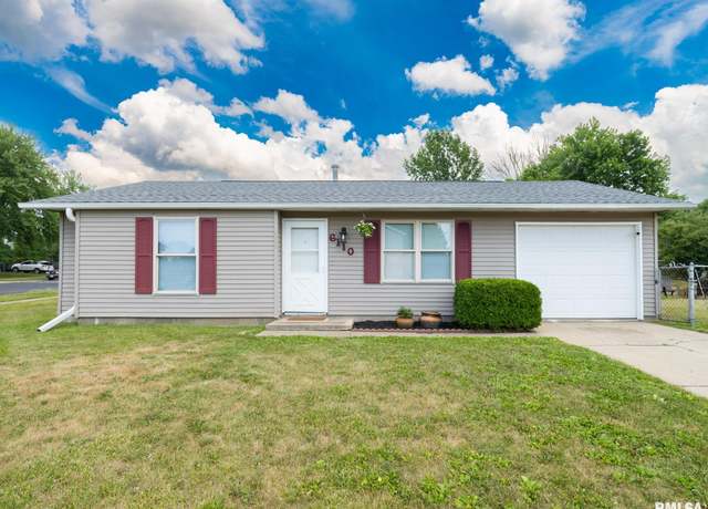 Property at 6110 N Idlewhile Dr, Peoria, IL 61614, 3 beds, 1 bath