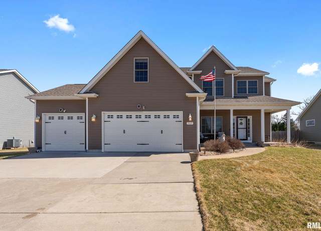 Property at 717 Deer Woods Dr, Davenport, IA 52802, 4 beds, 2.5 baths