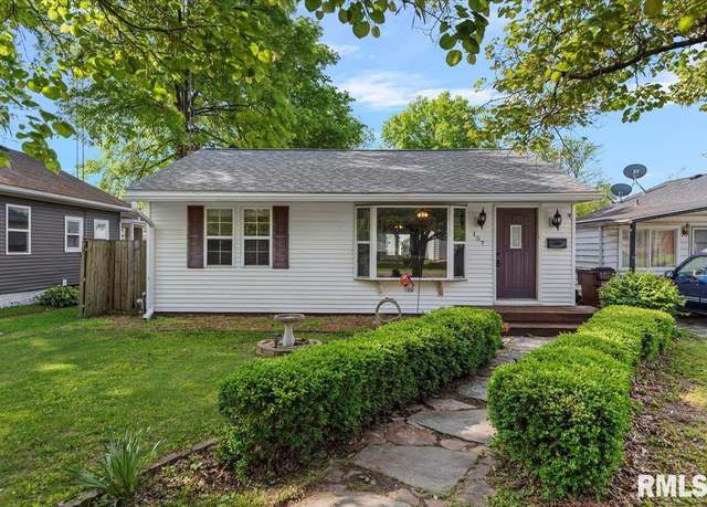 Property at 157 E Monroe St, Auburn, IL 62615, 3 beds, 1 bath