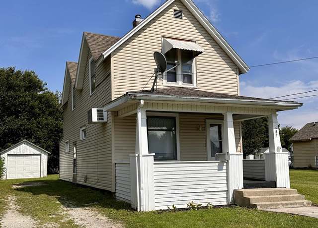 Property at 695 S Pearl St, Galesburg, IL 61401, 3 beds, 1.5 baths