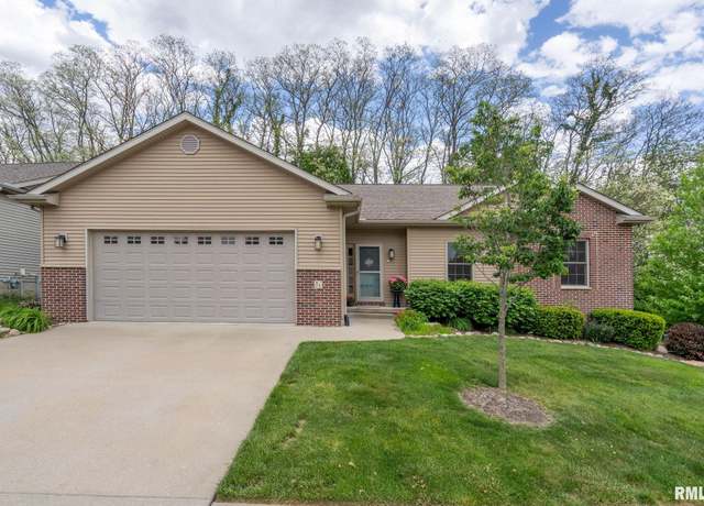 Property at 11 Musket Ct, Le Claire, IA 52753, 5 beds, 3 baths