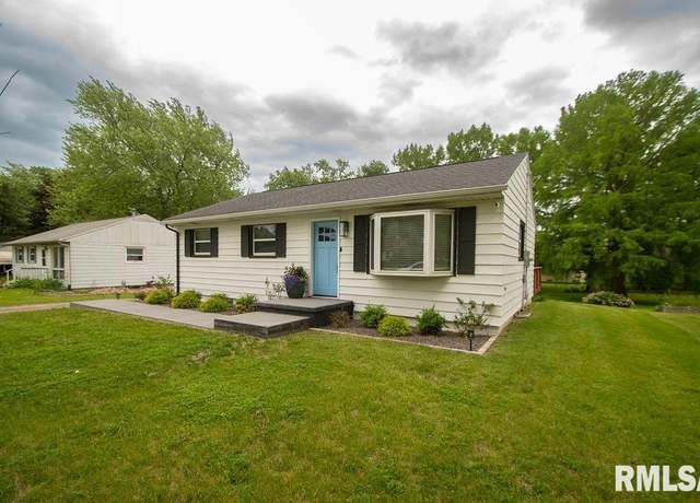 Property at 1518 W Shenandoah Dr, Peoria, IL 61614, 4 beds, 2 baths