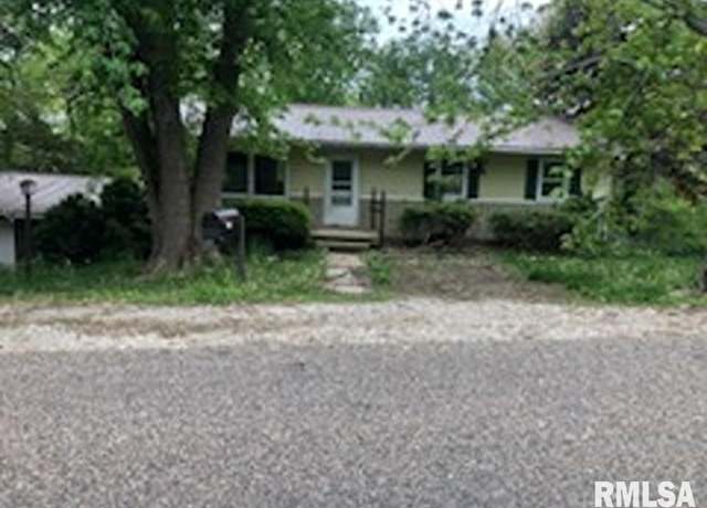 Property at 1522 Rim Rd, Quincy, IL 62305, 3 beds, 2 baths