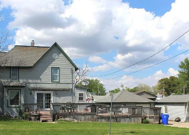 Property at 802 E 2nd St, Kewanee, IL 61443, 3 beds, 2 baths