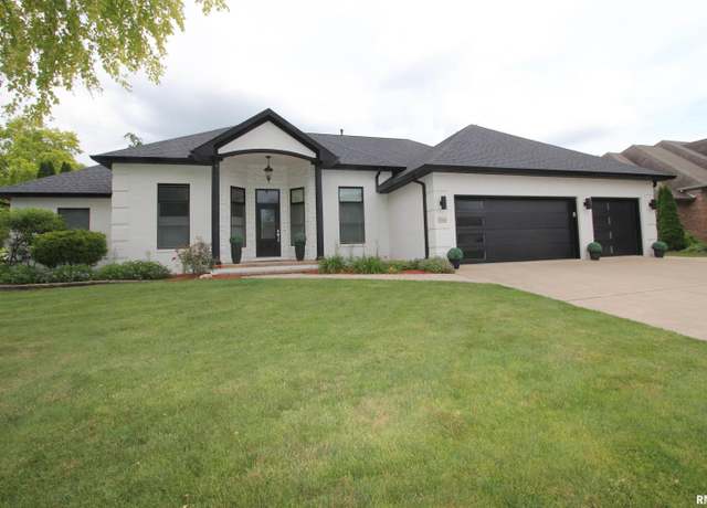 Property at 1964 Chestnut Ln, Washington, IL 61571, 3 beds, 3 baths