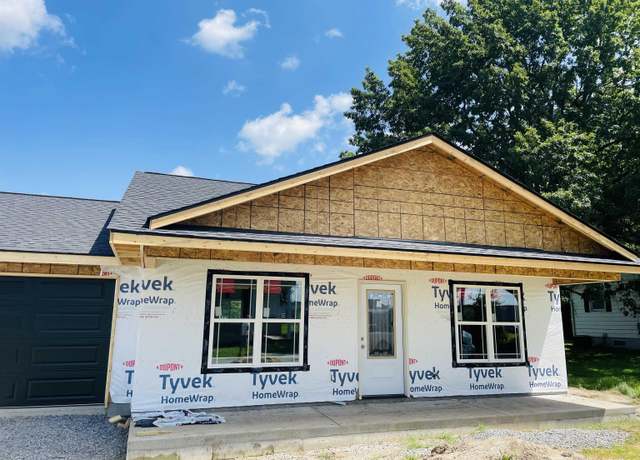 Property at 1310 Mack Ave, Marion, IL 62959, 3 beds, 2 baths