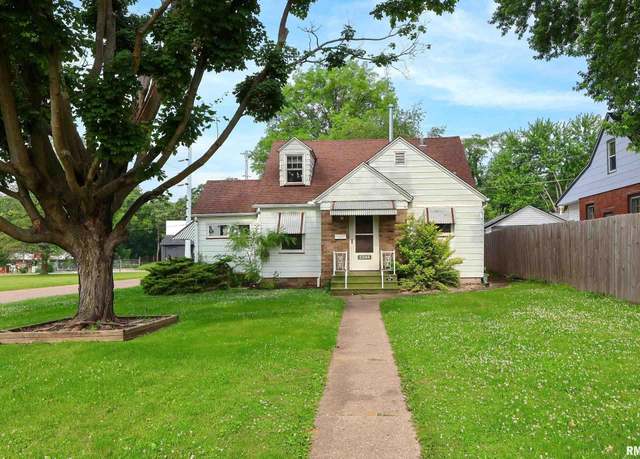 Property at 2348 24 1/2 St, Rock Island, IL 61201, 3 beds, 2 baths