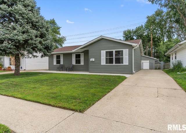 Property at 1844 Camden St, Springfield, IL 62702, 3 beds, 2 baths