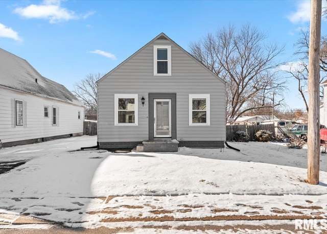 Property at 1715 N 8th St, Springfield, IL 62702, 3 beds, 2 baths