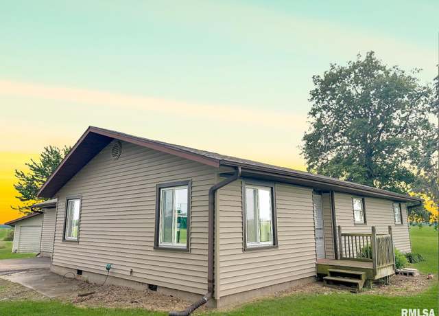 Property at 946 Knox Hwy 27, Gilson, IL 61436, 5 beds, 2 baths