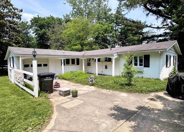 Property at 905 S Taylor Dr, Carbondale, IL 62901, 3 beds, 1.5 baths