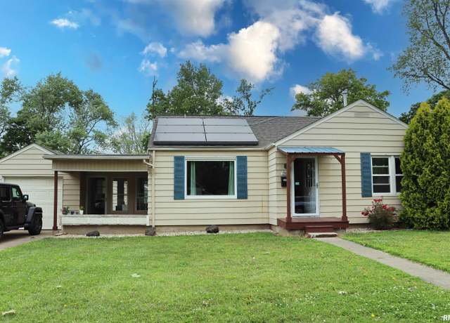 Property at 1201 E Tripp Ave, Peoria, IL 61603, 2 beds, 1 bath