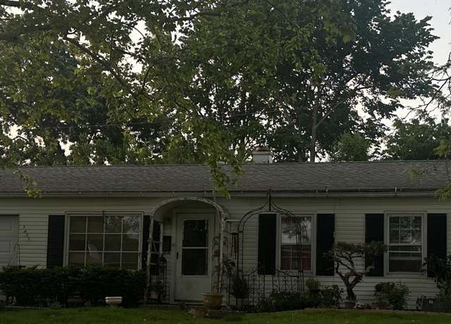 Property at 3425 Melodie Ln, Quincy, IL 62301, 3 beds, 1 bath