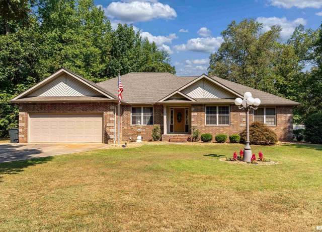 Property at 407 Margaret Dr, Herrin, IL 62948, 4 beds, 3 baths