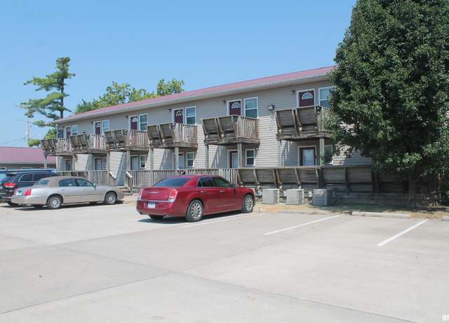 Property at 405-411 E Mill St #14, Carbondale, IL 62901, 4 beds, 3 baths