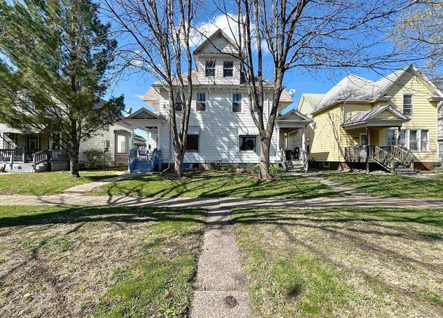 Property at 2036 W 2nd St, Davenport, IA 52802-1603, 6 beds, 2.5 baths