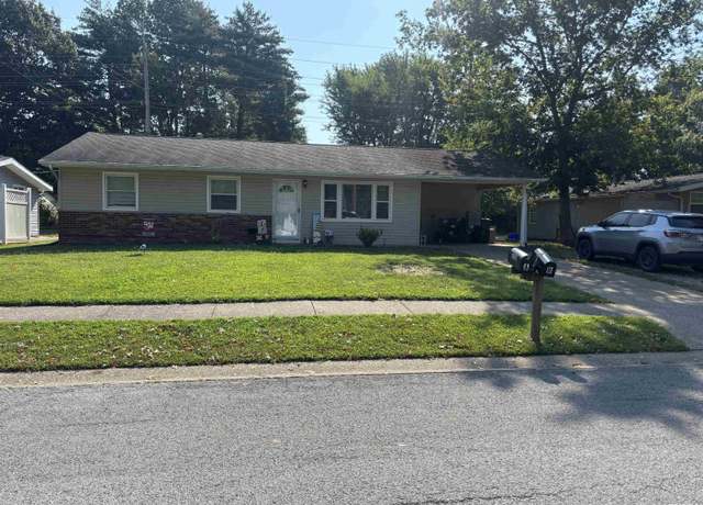 Property at 205 S Emerald Ln, Carbondale, IL 62901, 2 beds, 2 baths