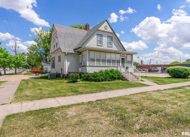 Property at 110 NW 3rd Ave, Aledo, IL 61231, 4 beds, 1.5 baths