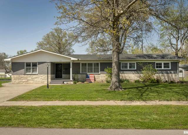 Property at 1510 W Malden St, Marion, IL 62959, 3 beds, 2 baths