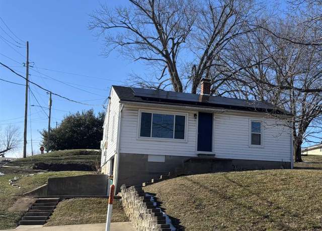 Property at 611 Palestine St, Chester, IL 62233, 2 beds, 1 bath