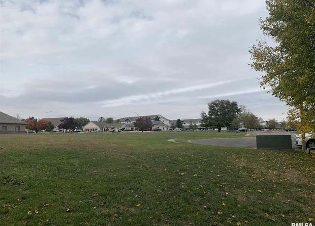Property at 2020 Monteford Ct, Springfield, IL 62704