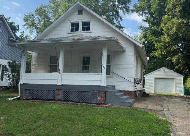Property at 410 W Pierce St, Macomb, IL 61455, 2 beds, 1 bath