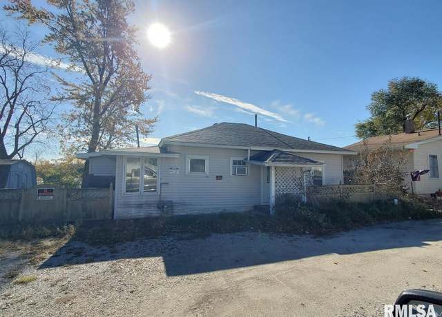 Property at 2712 47th Ave, Rock Island, IL 61201, 1 bed, 1 bath