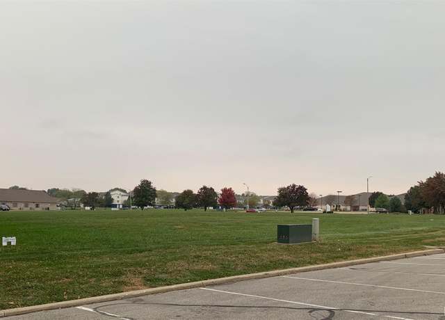 Property at 2720 Montvale Dr, Springfield, IL 62704