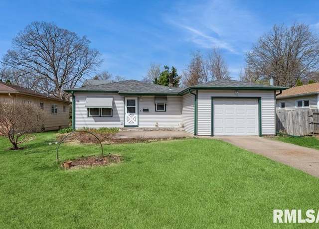Property at 2212 25th St, Rock Island, IL 61201, 3 beds, 1.5 baths