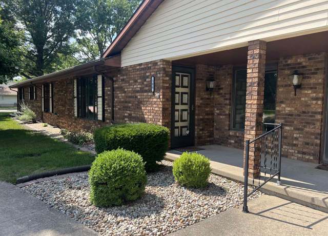 Property at 500 James Dr, Macomb, IL 61455, 2 beds, 2 baths