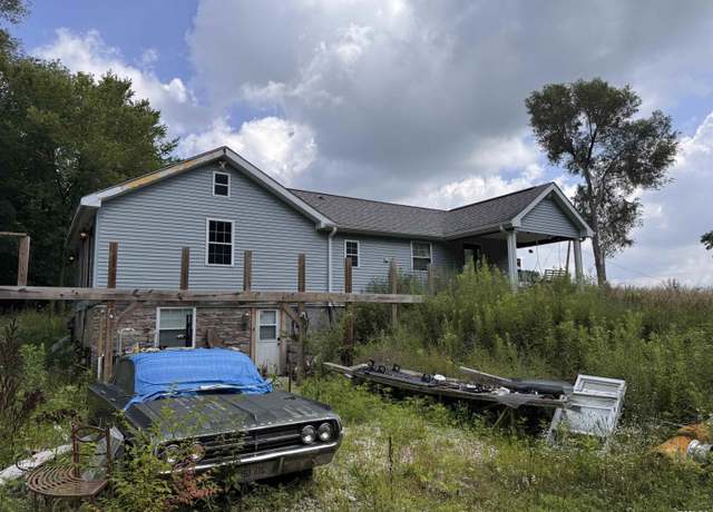 Property at 1123 S Maxwell Rd, Peoria, IL 61607, 2 beds, 1 bath