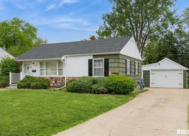 Property at 1016 13th Avenue South, Clinton, IA 52732, 2 beds, 2 baths