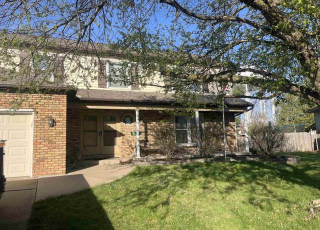 Property at 5833 Taylor St, Davenport, IA 52806, 5 beds, 3.5 baths