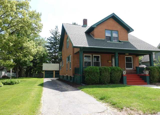 Property at 249 Olive St, Galesburg, IL 61401, 3 beds, 1.5 baths
