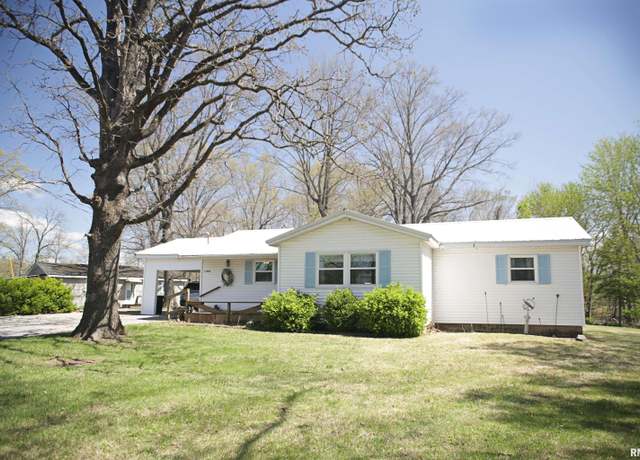Property at 11648 Trolley Line Rd, Marion, IL 62959, 3 beds, 2 baths