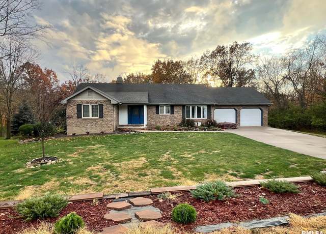 Property at 704 Bayside Cir, Germantown Hills, IL 61548, 3 beds, 3.5 baths
