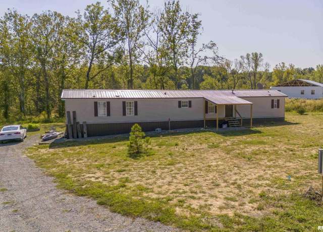 Property at 9180 Charlie Birger Ln, Marion, IL 62959, 3 beds, 2 baths
