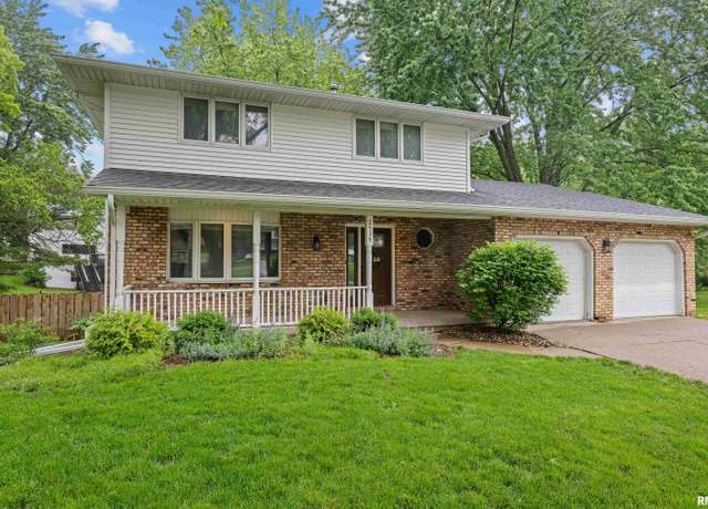 Property at 2535 E Dale Ct, Bettendorf, IA 52722, 3 beds, 3.5 baths