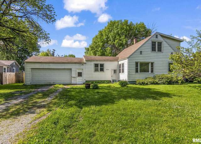 Property at 1514 Vernon Ave, Springfield, IL 62704, 3 beds, 2 baths
