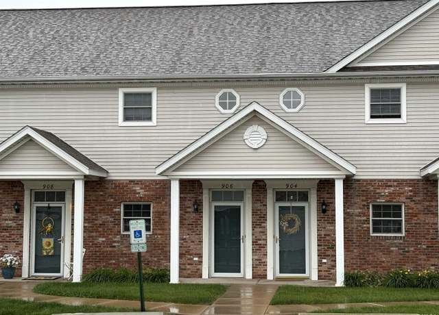 Property at 904 W Trailcreek Dr #904, Peoria, IL 61614, 2 beds, 2 baths