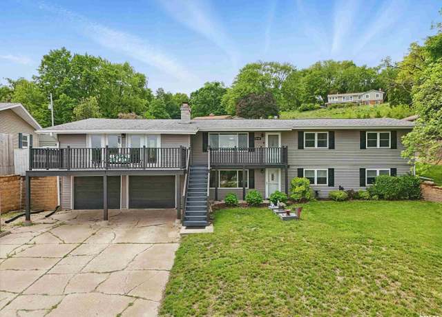 Property at 21704 283rd Ave, Le Claire, IA 52753, 4 beds, 2.5 baths