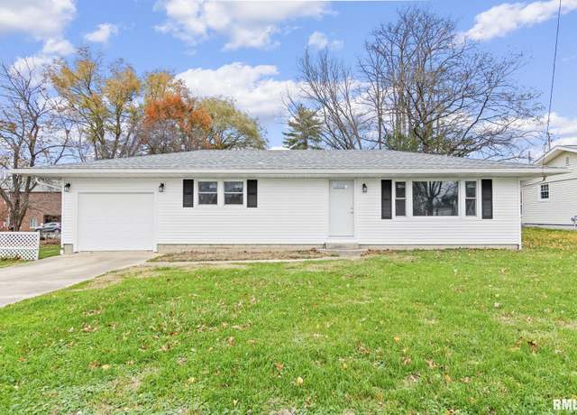 Property at 105 W Jefferson St, Athens, IL 62613, 2 beds, 1 bath